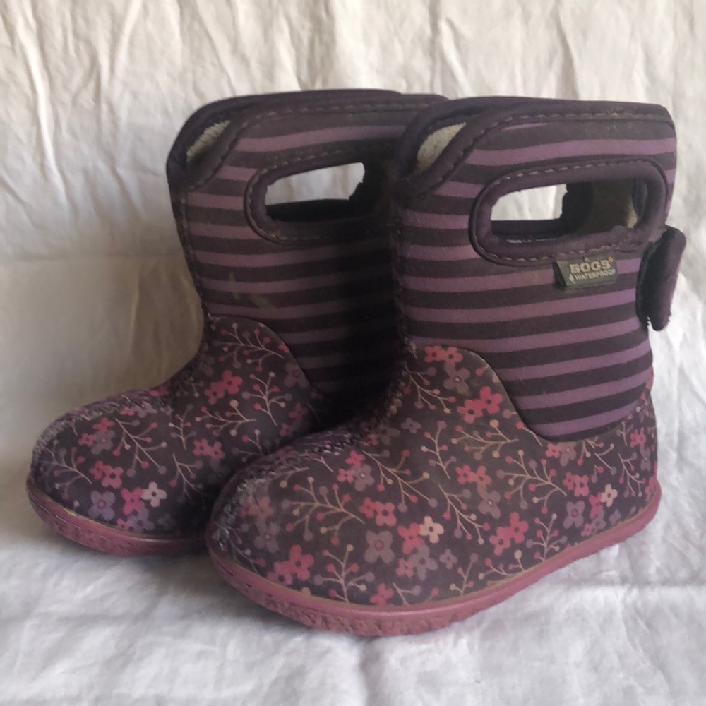 Soft bogs boots.